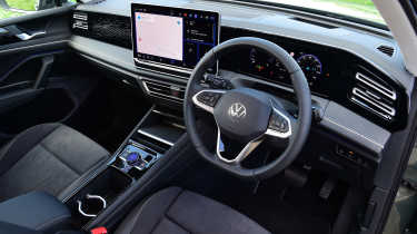 Volkswagen Tiguan - dashboard